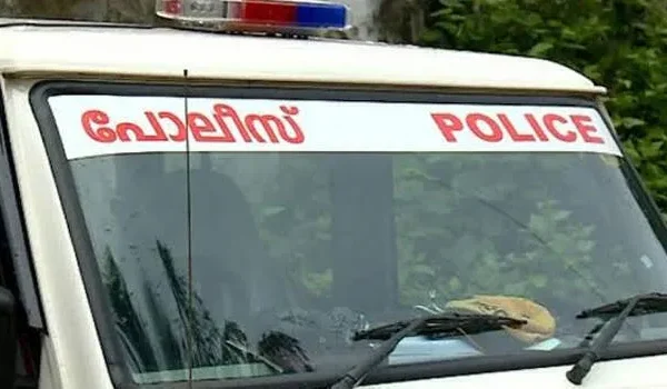 തിരുവനന്തപുരത്ത് നാലാം ക്ലാസുകാരി ശുചിമുറിയിൽ ജീവനൊടുക്കി തിരുവനന്തപുരത്ത് നാലാം ക്ലാസുകാരി ശുചിമുറിയിൽ ജീവനൊടുക്കി